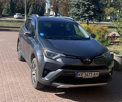 Серый Тойота РАВ 4, объемом двигателя 2.49 л и пробегом 105 тыс. км за 21000 $, фото 1 на Automoto.ua