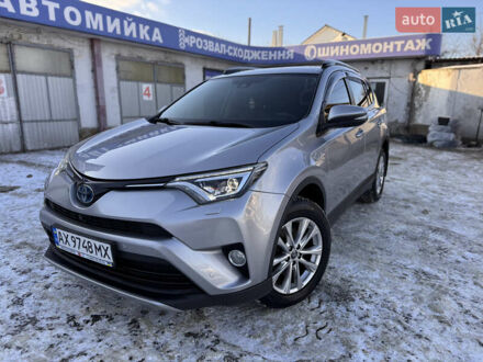 Серый Тойота РАВ 4, объемом двигателя 2.49 л и пробегом 130 тыс. км за 23999 $, фото 1 на Automoto.ua