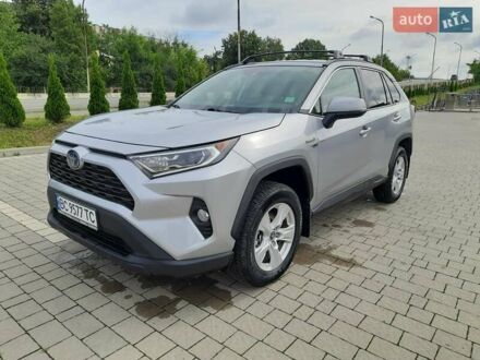 Тойота РАВ 4 2019 в Дрогобыче на Automoto.ua Серый Тойота РАВ 4, объемом двигателя 2.49 л и пробегом 117 тыс. км за 27950 $, фото 1 на Automoto.ua