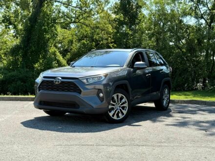 Тойота РАВ 4 2019 в Киеве на Automoto.ua Серый Тойота РАВ 4, объемом двигателя 2.5 л и пробегом 34 тыс. км за 9200 $, фото 1 на Automoto.ua