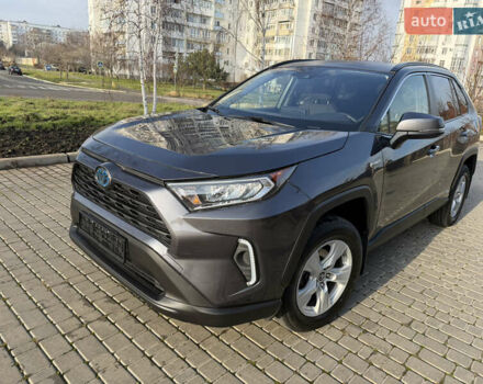 Серый Тойота РАВ 4, объемом двигателя 2.49 л и пробегом 106 тыс. км за 27500 $, фото 1 на Automoto.ua