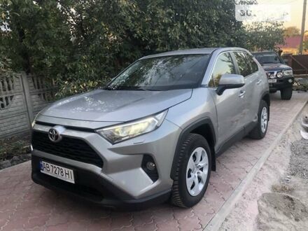 Тойота РАВ 4 2019 у Вінниці на Automoto.ua Сірий Тойота РАВ 4, об'ємом двигуна 1.99 л та пробігом 149 тис. км за 24999 $, фото 1 на Automoto.ua