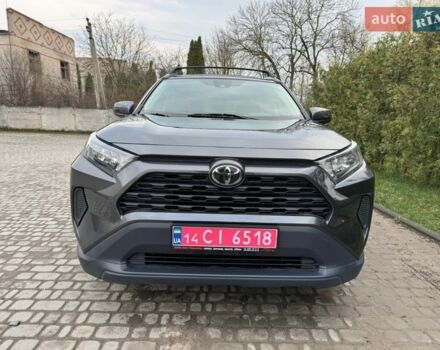 Серый Тойота РАВ 4, объемом двигателя 2.49 л и пробегом 157 тыс. км за 22999 $, фото 1 на Automoto.ua
