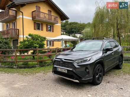 Серый Тойота РАВ 4, объемом двигателя 2.49 л и пробегом 196 тыс. км за 32000 $, фото 1 на Automoto.ua