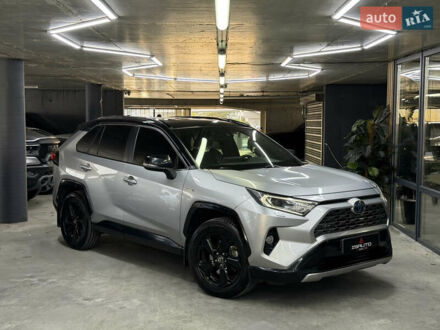 Серый Тойота РАВ 4, объемом двигателя 2.49 л и пробегом 139 тыс. км за 30900 $, фото 1 на Automoto.ua