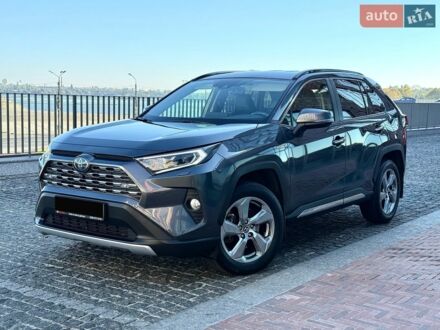 Сірий Тойота РАВ 4, об'ємом двигуна 2.49 л та пробігом 61 тис. км за 34500 $, фото 1 на Automoto.ua