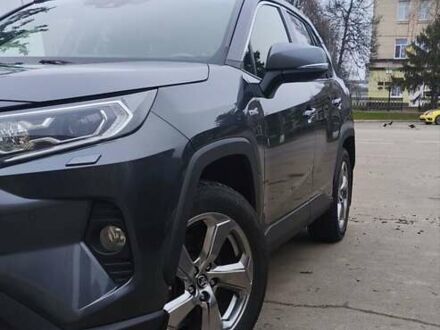 Серый Тойота РАВ 4, объемом двигателя 2.49 л и пробегом 161 тыс. км за 32500 $, фото 1 на Automoto.ua