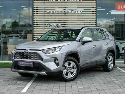 Тойота РАВ 4 2020 в Львове на Automoto.ua Серый Тойота РАВ 4, объемом двигателя 2.49 л и пробегом 108 тыс. км за 30683 $, фото 1 на Automoto.ua