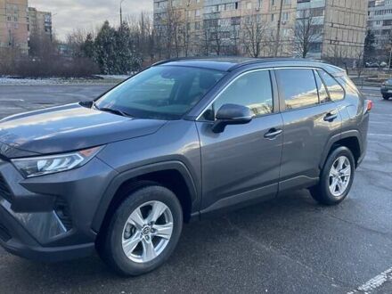 Тойота РАВ 4 2020 в Кривом Роге на Automoto.ua Серый Тойота РАВ 4, объемом двигателя 2.5 л и пробегом 40 тыс. км за 28900 $, фото 1 на Automoto.ua