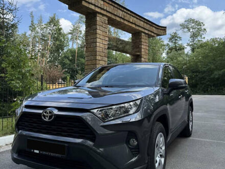Сірий Тойота РАВ 4, об'ємом двигуна 1.99 л та пробігом 46 тис. км за 27700 $, фото 1 на Automoto.ua