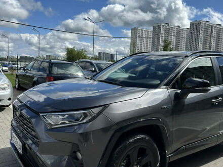 Серый Тойота РАВ 4, объемом двигателя 2.5 л и пробегом 131 тыс. км за 32000 $, фото 1 на Automoto.ua