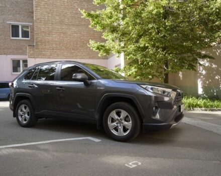 Серый Тойота РАВ 4, объемом двигателя 2.5 л и пробегом 106 тыс. км за 32500 $, фото 1 на Automoto.ua