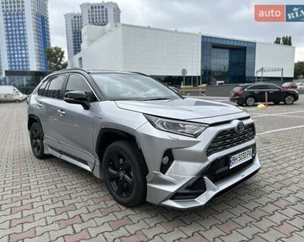 Сірий Тойота РАВ 4, об'ємом двигуна 2.49 л та пробігом 186 тис. км за 34500 $, фото 1 на Automoto.ua