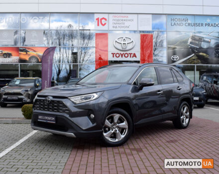 Тойота РАВ 4 2021 в Житомире на Automoto.ua Серый Тойота РАВ 4, объемом двигателя 2 л и пробегом 170 тыс. км за 28500 $, фото 1 на Automoto.ua