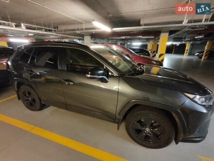 Сірий Тойота РАВ 4, об'ємом двигуна 2.49 л та пробігом 51 тис. км за 41000 $, фото 1 на Automoto.ua