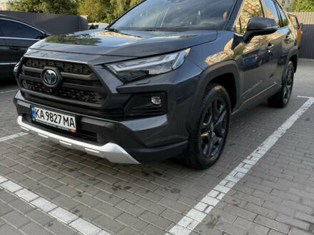 Сірий Тойота РАВ 4, об'ємом двигуна 2.49 л та пробігом 72 тис. км за 35500 $, фото 1 на Automoto.ua