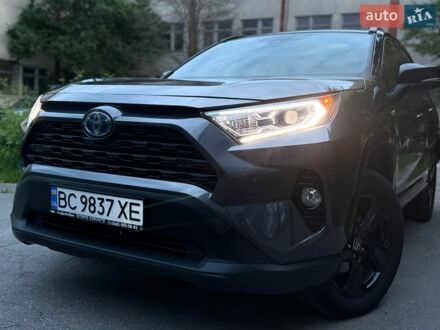 Сірий Тойота РАВ 4, об'ємом двигуна 2.49 л та пробігом 80 тис. км за 32900 $, фото 1 на Automoto.ua