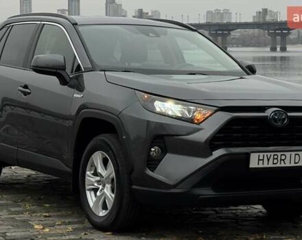 Серый Тойота РАВ 4, объемом двигателя 2.49 л и пробегом 63 тыс. км за 30999 $, фото 1 на Automoto.ua