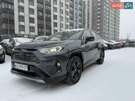 Серый Тойота РАВ 4, объемом двигателя 2.49 л и пробегом 119 тыс. км за 32950 $, фото 1 на Automoto.ua