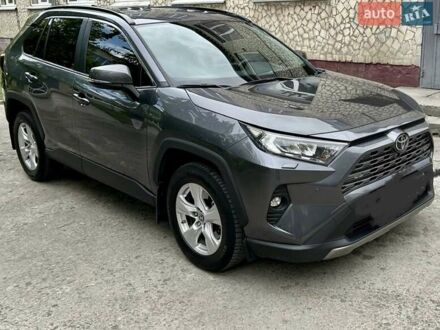 Тойота РАВ 4 2021 в Украинке на Automoto.ua Серый Тойота РАВ 4, объемом двигателя 1.99 л и пробегом 41 тыс. км за 29000 $, фото 1 на Automoto.ua
