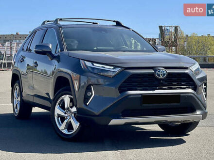 Сірий Тойота РАВ 4, об'ємом двигуна 2.49 л та пробігом 37 тис. км за 35000 $, фото 1 на Automoto.ua