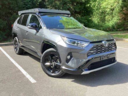 Тойота РАВ 4 2021 в Львове на Automoto.ua Серый Тойота РАВ 4, объемом двигателя 2.5 л и пробегом 33 тыс. км за 11000 $, фото 1 на Automoto.ua