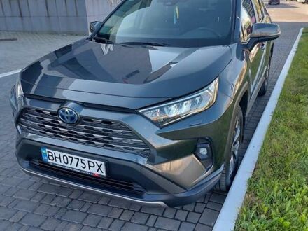 Тойота РАВ 4 2021 в Одессе на Automoto.ua Серый Тойота РАВ 4, объемом двигателя 2.49 л и пробегом 24 тыс. км за 41000 $, фото 1 на Automoto.ua