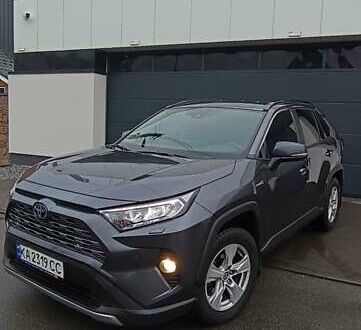 Серый Тойота РАВ 4, объемом двигателя 2.49 л и пробегом 48 тыс. км за 33700 $, фото 1 на Automoto.ua