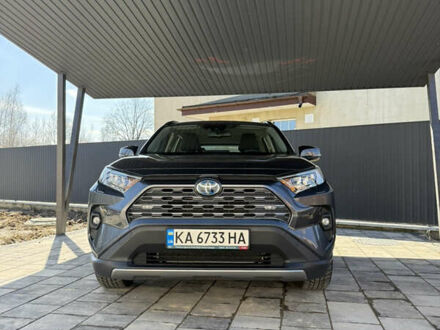 Тойота РАВ 4 2022 в Буче на Automoto.ua Серый Тойота РАВ 4, объемом двигателя 2.5 л и пробегом 38 тыс. км за 35000 $, фото 1 на Automoto.ua
