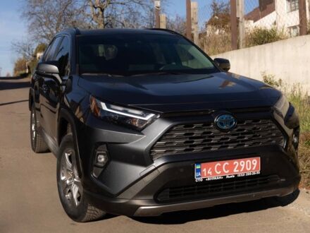 Тойота РАВ 4 2022 в Львове на Automoto.ua Серый Тойота РАВ 4, объемом двигателя 2.5 л и пробегом 29 тыс. км за 37200 $, фото 1 на Automoto.ua
