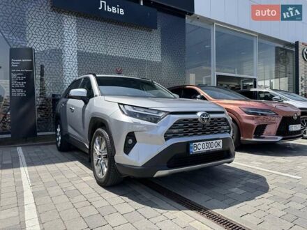 Тойота РАВ 4 2022 в Львове на Automoto.ua Серый Тойота РАВ 4, объемом двигателя 1.99 л и пробегом 7 тыс. км за 36900 $, фото 1 на Automoto.ua