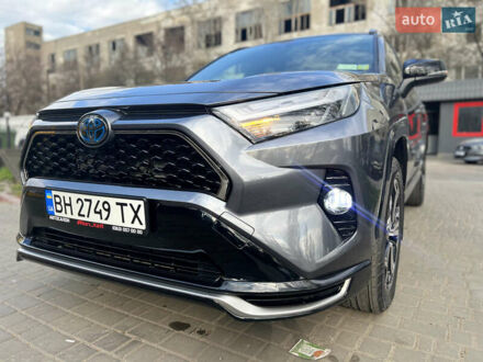Тойота РАВ 4 2022 в Одессе на Automoto.ua Серый Тойота РАВ 4, объемом двигателя 2.49 л и пробегом 8 тыс. км за 39500 $, фото 1 на Automoto.ua