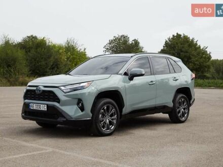 Тойота РАВ 4 2023 в Днепре (Днепропетровске) на Automoto.ua Серый Тойота РАВ 4, объемом двигателя 2.5 л и пробегом 4 тыс. км за 38000 $, фото 1 на Automoto.ua