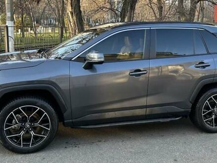 Тойота РАВ 4 2023 в Одессе на Automoto.ua Серый Тойота РАВ 4, объемом двигателя 2.49 л и пробегом 38 тыс. км за 36000 $, фото 1 на Automoto.ua