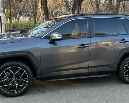 Сірий Тойота РАВ 4, об'ємом двигуна 2.49 л та пробігом 38 тис. км за 36000 $, фото 1 на Automoto.ua