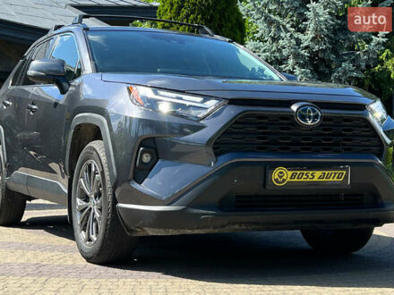Сірий Тойота РАВ 4, об'ємом двигуна 2.5 л та пробігом 25 тис. км за 40590 $, фото 1 на Automoto.ua