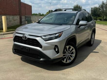 Тойота РАВ 4 2023 у Черкасах на Automoto.ua Сірий Тойота РАВ 4, об'ємом двигуна 2.5 л та пробігом 45 тис. км за 29000 $, фото 1 на Automoto.ua
