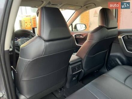 Серый Тойота РАВ 4, объемом двигателя 2 л и пробегом 1 тыс. км за 41800 $, фото 1 на Automoto.ua