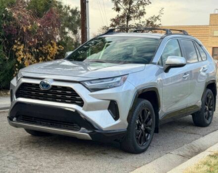 Серый Тойота РАВ 4, объемом двигателя 2.5 л и пробегом 17 тыс. км за 18600 $, фото 1 на Automoto.ua