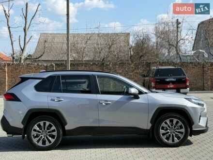 Сірий Тойота РАВ 4, об'ємом двигуна 2.5 л та пробігом 35 тис. км за 45500 $, фото 1 на Automoto.ua