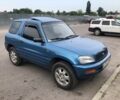 Синий Тойота РАВ 4, объемом двигателя 2 л и пробегом 385 тыс. км за 4200 $, фото 3 на Automoto.ua