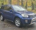 Синій Тойота РАВ 4, об'ємом двигуна 2 л та пробігом 230 тис. км за 5999 $, фото 6 на Automoto.ua