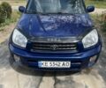 Синий Тойота РАВ 4, объемом двигателя 2 л и пробегом 270 тыс. км за 4800 $, фото 1 на Automoto.ua