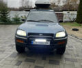 Синий Тойота РАВ 4, объемом двигателя 2 л и пробегом 288 тыс. км за 5350 $, фото 1 на Automoto.ua