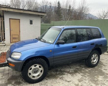 Синій Тойота РАВ 4, об'ємом двигуна 2 л та пробігом 400 тис. км за 3200 $, фото 2 на Automoto.ua