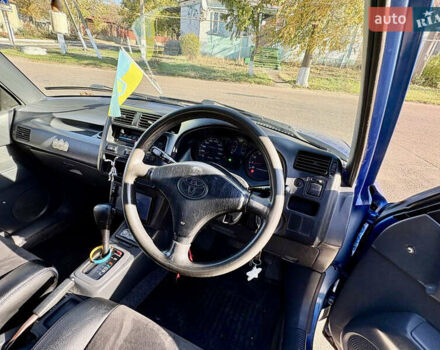 Синий Тойота РАВ 4, объемом двигателя 2 л и пробегом 437 тыс. км за 4999 $, фото 10 на Automoto.ua