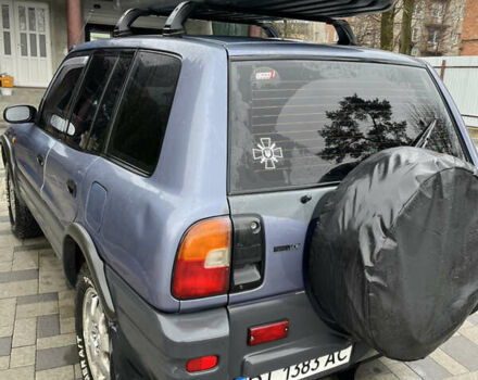 Синий Тойота РАВ 4, объемом двигателя 2 л и пробегом 288 тыс. км за 5350 $, фото 3 на Automoto.ua