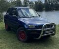 Синий Тойота РАВ 4, объемом двигателя 2 л и пробегом 328 тыс. км за 4200 $, фото 1 на Automoto.ua
