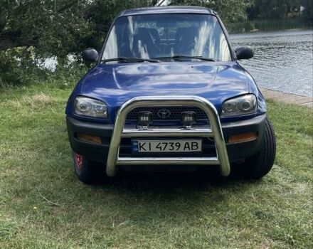 Синий Тойота РАВ 4, объемом двигателя 2 л и пробегом 328 тыс. км за 4200 $, фото 2 на Automoto.ua