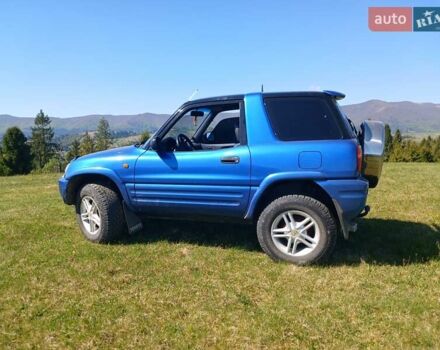 Синий Тойота РАВ 4, объемом двигателя 2 л и пробегом 337 тыс. км за 5300 $, фото 3 на Automoto.ua